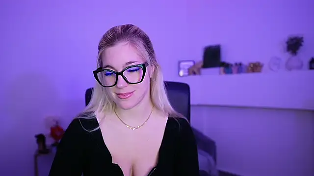 leokitty  online show from 04-14-26, 01:06