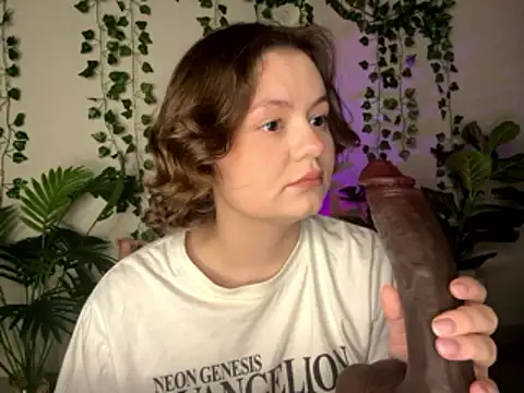 MoonIvy  online show from 01-18-26, 06:23