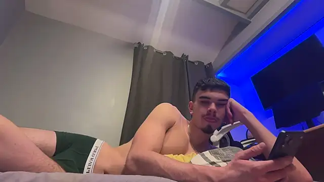 Snapshot of raph_pk69 chatting on 02-27-26, 11:49 raph pk69 online show from 02-27-26, 11:49