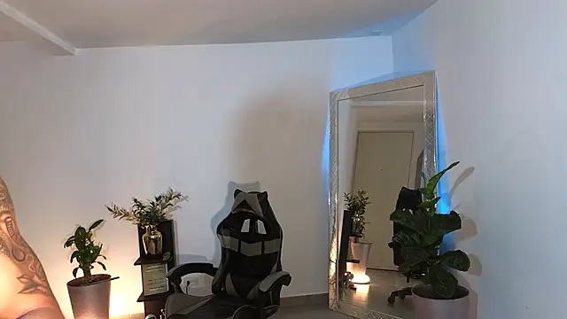 Wyatt Rose online show from 10-01-25, 12:38