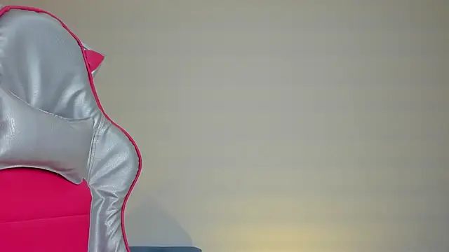 Snapshot of Clov_bastett chatting on 09-17-25, 03:52 Clov bastett online show from 09-17-25, 03:52