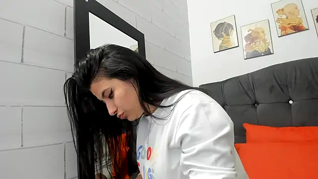 Snapshot of _Roxxxane_09 chatting on 09-16-25, 08:21 Roxxxane 09 online show from 09-16-25, 08:21