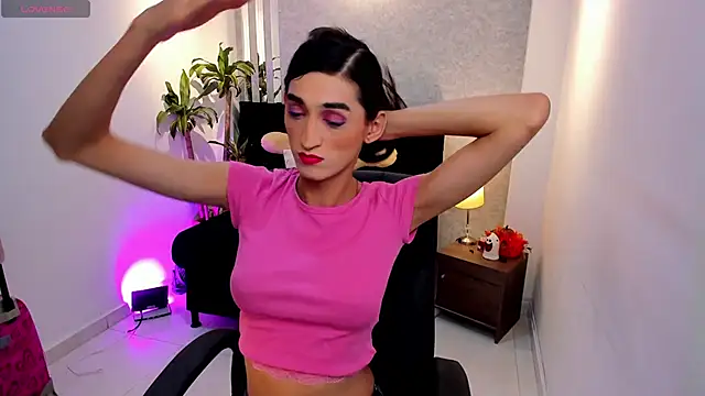 lily cash1 online show from 12-16-25, 03:06