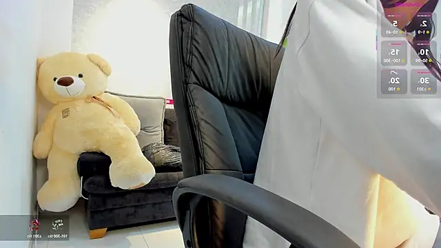 lily cash1 online show from 04-04-26, 11:40