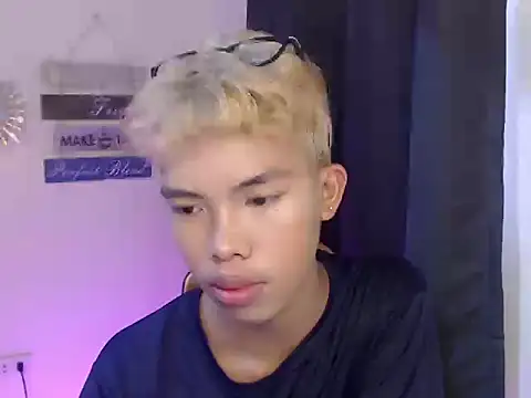 urcumjp online show from 11-25-25, 04:12