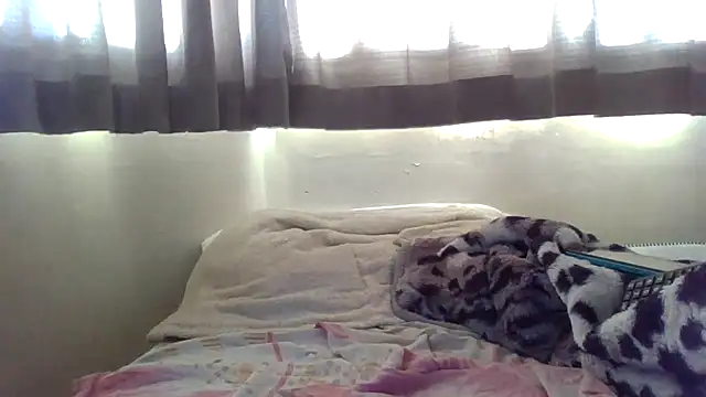 Ziphoo2 online show from 10-22-25, 03:56