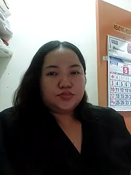 Snapshot of LianaCruzado chatting on 05-15-26, 12:45 LianaCruzado online show from 05-15-26, 12:45