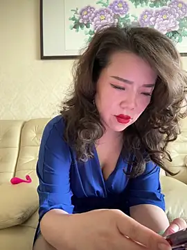 anna yngs online show from 05-13-26, 01:58