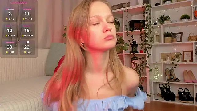 Kara smalltits online show from 01-06-26, 12:20