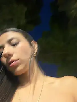 -juicy  online show from 05-10-26, 11:32