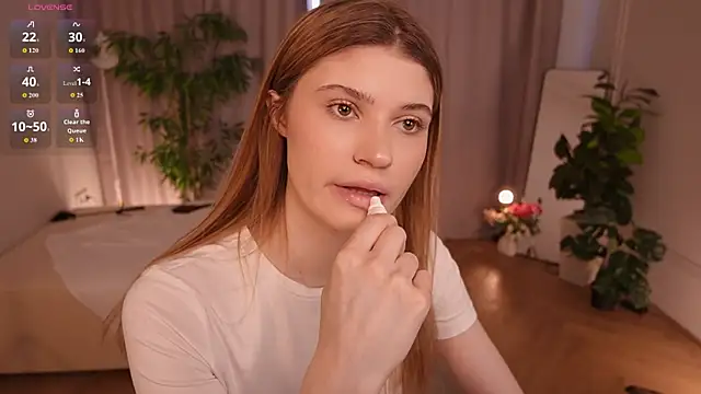 Snapshot of Angell_Wild chatting on 06-11-26, 03:43 Angell Wild online show from 06-11-26, 03:43