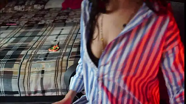 NidhiChandra online show from 10-08-25, 08:01