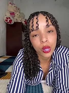 Snapshot of Yasmin777_ chatting on 07-04-26, 12:28 Yasmin777 online show from 07-04-26, 12:28