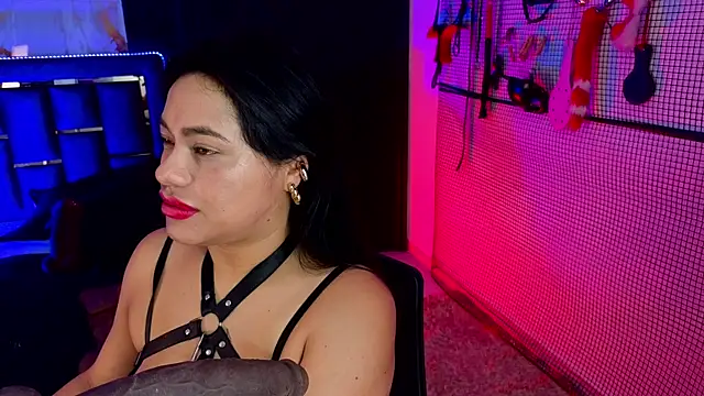 Issafoxx online show from 03-19-26, 12:20