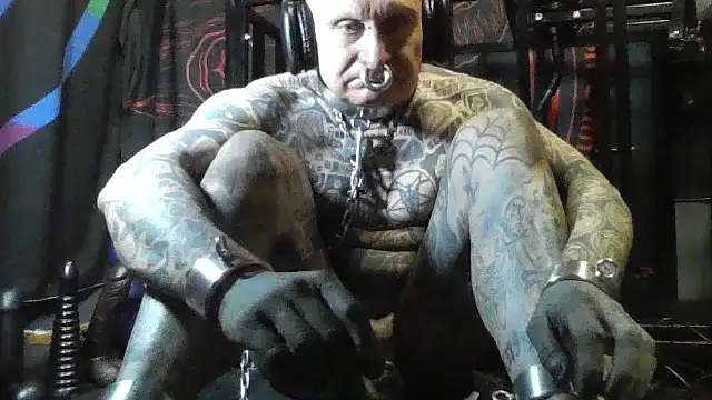 Snapshot of object857 chatting on 02-15-26, 08:05 object857 online show from 02-15-26, 08:05