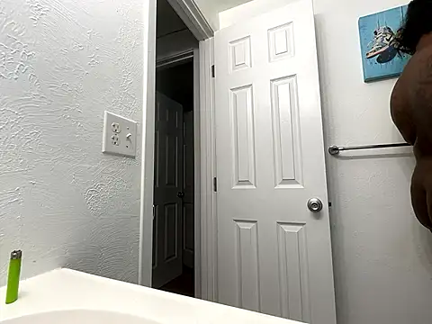 Bleuk online show from 04-17-26, 02:20