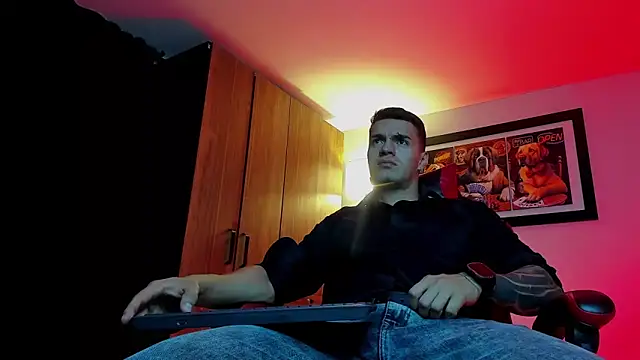 ALPHA DOMINUS  online show from 12-22-25, 03:58