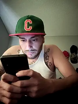 Snapshot of Blessdsoulja44 chatting on 11-03-25, 08:32 Blessdsoulja44 online show from 11-03-25, 08:32