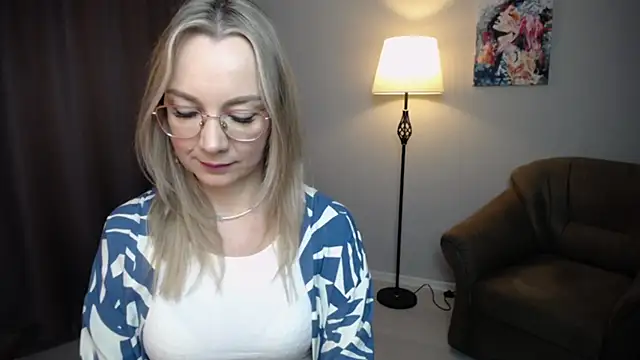 Ava Elior online show from 11-29-25, 10:40