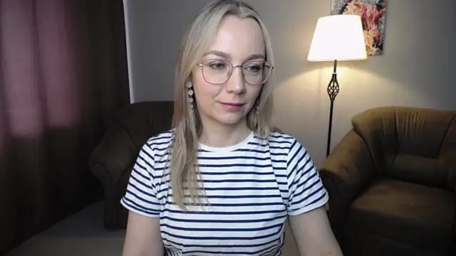 Ava Elior online show from 05-17-26, 10:44