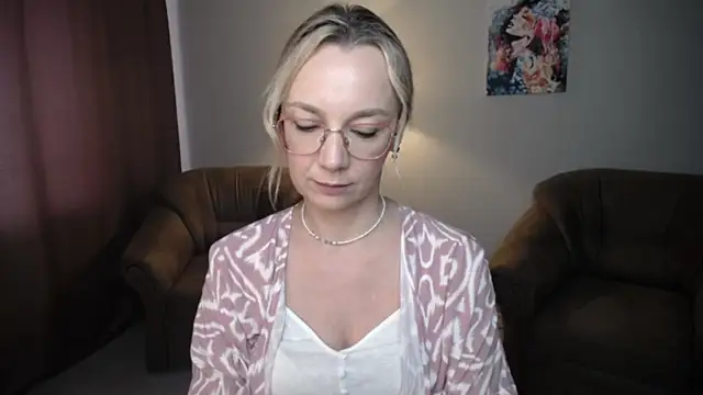 Ava Elior online show from 07-05-26, 11:39