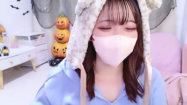 Snapshot of AKO_o0 chatting on 10-22-25, 08:03 AKO o0 online show from 10-22-25, 08:03