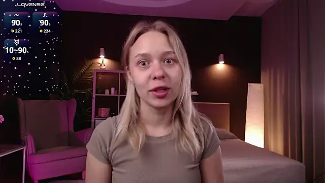 Snapshot of Pooja_Hegde chatting on 09-22-25, 01:07 Pooja Hegde online show from 09-22-25, 01:07