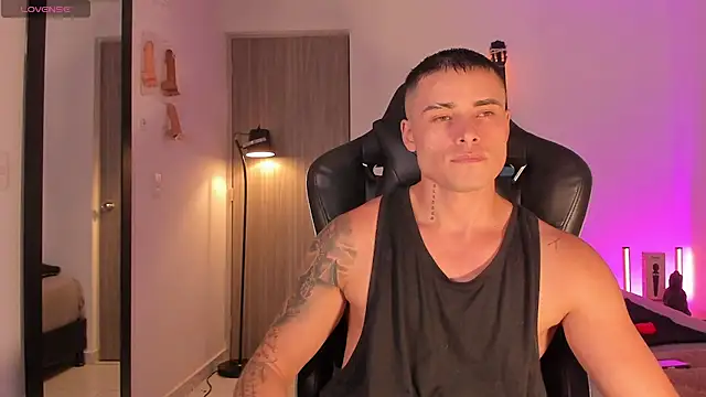Snapshot of connorsmiith chatting on 07-08-26, 02:05 connorsmiith online show from 07-08-26, 02:05
