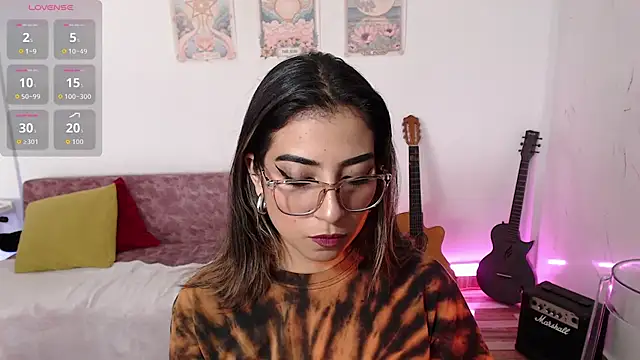 Susanahendrix online show from 11-20-25, 06:18