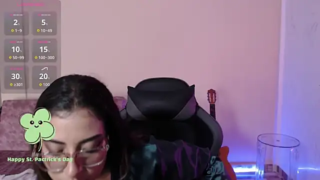 Susanahendrix online show from 03-17-26, 06:11