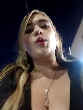 Snapshot of miss_berlyn chatting on 04-25-26, 11:35 miss berlyn online show from 04-25-26, 11:35