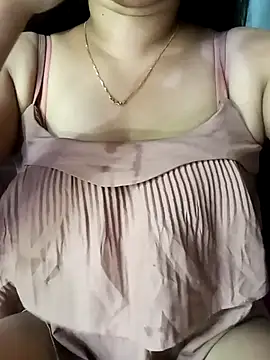 babyangela14 online show from 10-19-25, 04:24