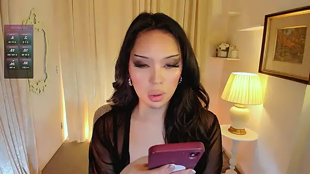 MS LUNA online show from 04-18-26, 10:54