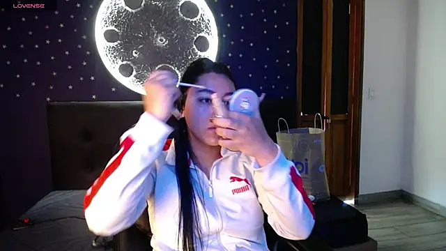 Megara 25 online show from 05-19-26, 01:17