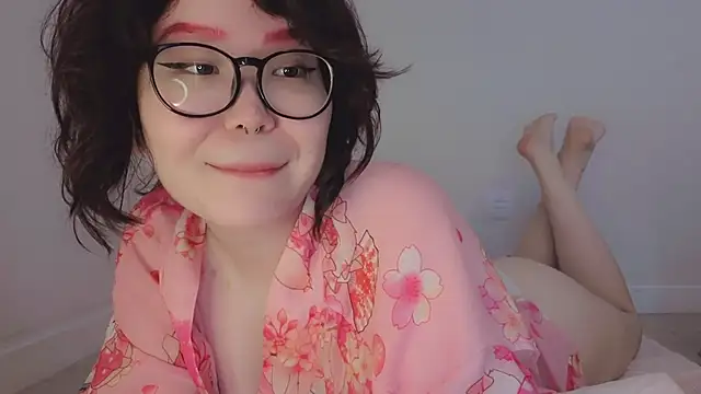 tsunade chan online show from 05-09-26, 04:12