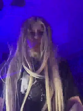 Snapshot of Akira-ivy chatting on 09-21-25, 09:16 Akira-ivy online show from 09-21-25, 09:16