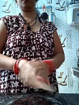 Snapshot of Sonalihot_ chatting on 06-30-26, 02:12 Sonalihot online show from 06-30-26, 02:12