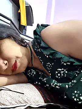 Snapshot of Sonalihot_ chatting on 07-08-26, 03:33 Sonalihot online show from 07-08-26, 03:33