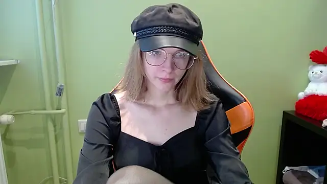 juicyPenny online show from 02-25-26, 07:29