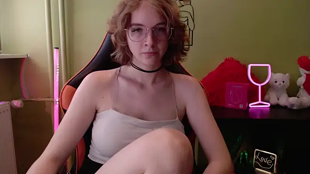 juicyPenny online show from 05-26-26, 08:21