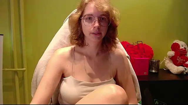 Snapshot of juicyPenny chatting on 07-11-26, 06:27 juicyPenny online show from 07-11-26, 06:27