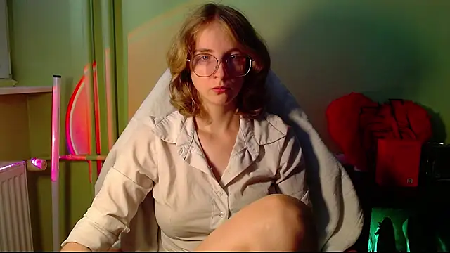 Snapshot of juicyPenny chatting on 07-13-26, 10:40 juicyPenny online show from 07-13-26, 10:40