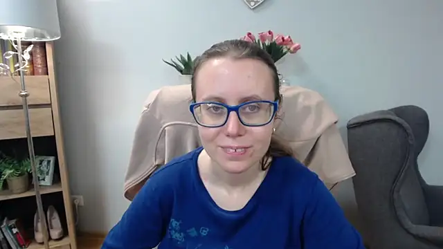 Snapshot of sweetxLizzy chatting on 04-21-26, 04:19 sweetxLizzy online show from 04-21-26, 04:19