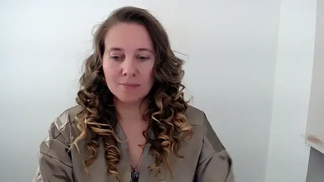 Snapshot of Darklure_ chatting on 10-04-25, 04:38 Darklure online show from 10-04-25, 04:38