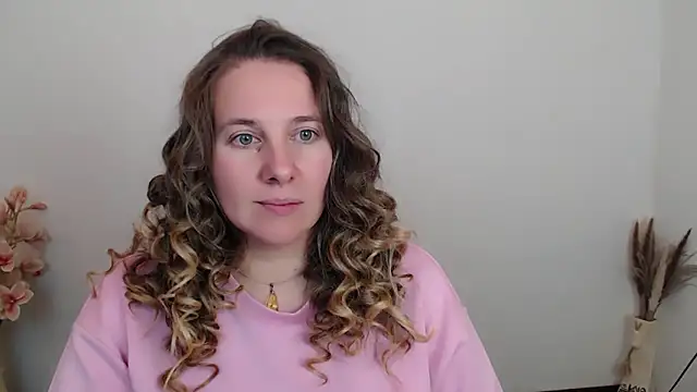 Snapshot of Darklure_ chatting on 10-07-25, 10:29 Darklure online show from 10-07-25, 10:29