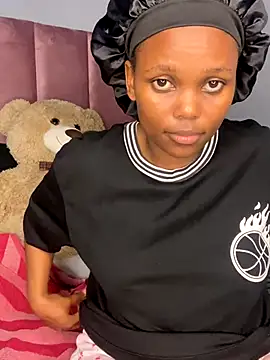 Snapshot of Abby_108 chatting on 12-15-25, 08:02 Abby 108 online show from 12-15-25, 08:02