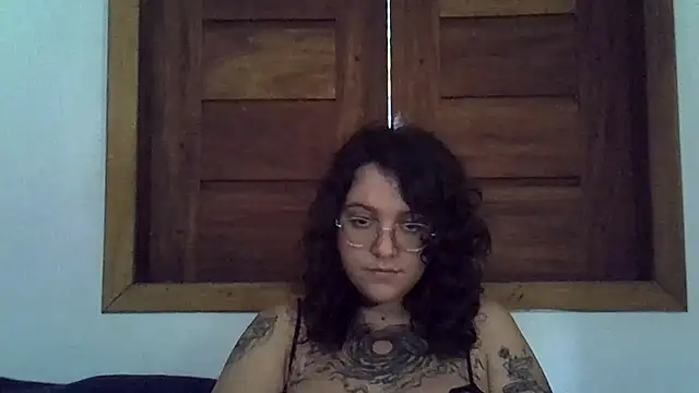 Blue Liz online show from 11-28-25, 02:53