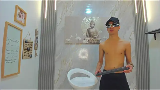 TWINKS BOYS1 online show from 01-14-26, 08:14