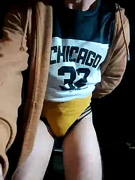 Snapshot of Czarnoksieznik chatting on 10-03-25, 06:38 Czarnoksieznik online show from 10-03-25, 06:38