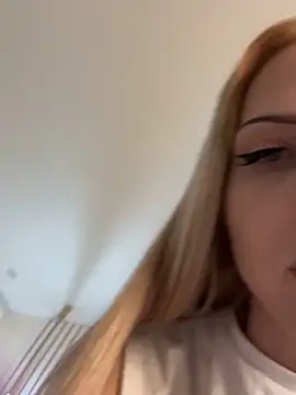 olivia soft online show from 04-18-26, 01:26